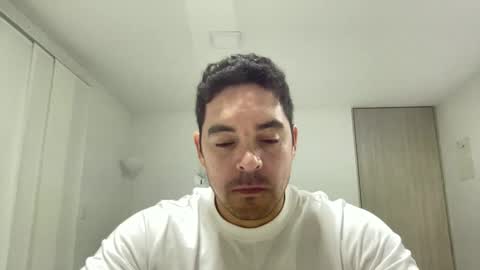 Snapshot of genesis_wb chatting on March 1, 2:48 am genesis_wb online show from March 1, 2:48 am