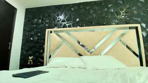  Genessis and David  online show from September 21, 5:22 am