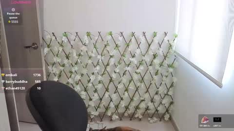 genet_ online show from September 15, 7:37 pm