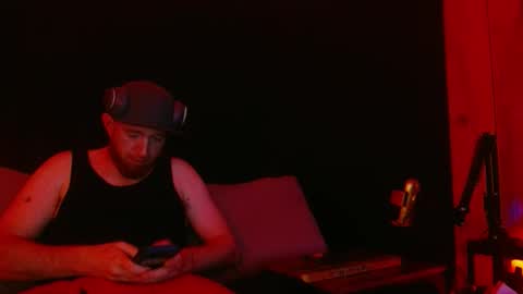 genitalwars online show from December 20, 5:14 am