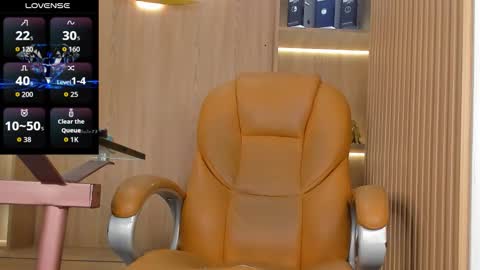 Snapshot of george_diesell_ chatting on September 19, 1:10 am George online show from September 19, 1:10 am