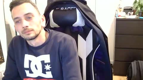 georgek0011 online show from September 28, 7:23 pm