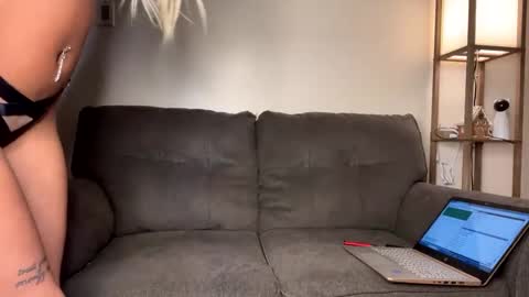 georgiawildxo online show from February 17, 9:03 am