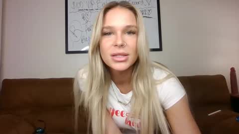georgiawildxo online show from February 4, 1:23 am