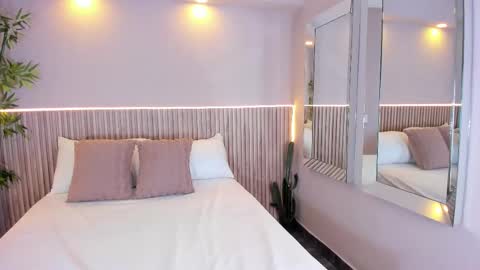 GeorginaReyes  online show from February 11, 10:46 pm