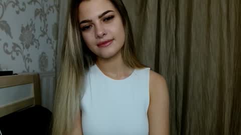 Snapshot of gerda_bloempje chatting on October 7, 10:17 pm Gerda online show from October 7, 10:17 pm