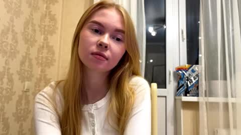 Amelia online show from September 27, 8:28 pm