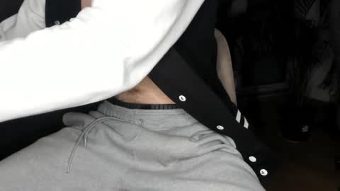 germanmike1997 online show from December 25, 7:02 pm