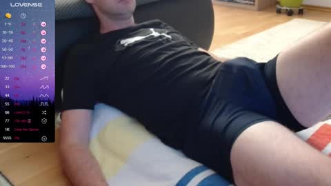 Snapshot of germanpenis90 chatting on September 19, 9:18 pm Nick online show from September 19, 9:18 pm
