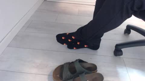 GermanSoleBro online show from November 14, 7:10 am