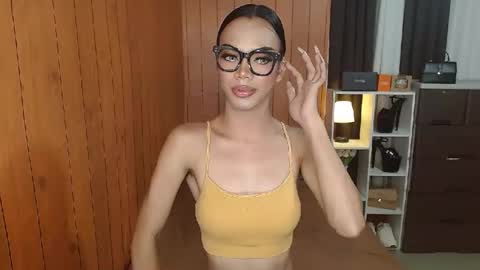 Sidneymorens online show from September 22, 9:08 pm