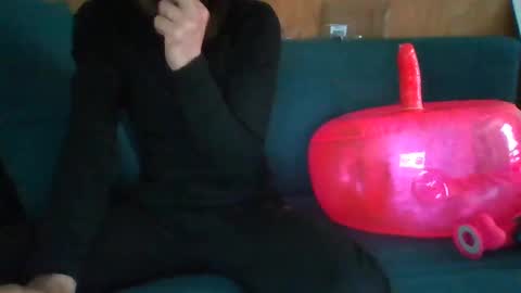 yessiyou online show from February 23, 3:51 pm