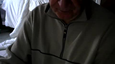 Snapshot of gh1952ma chatting on February 9, 8:43 am Gisse online show from February 9, 8:43 am
