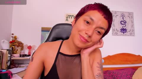 Snapshot of gh___ chatting on February 18, 7:30 pm Grisel 3 online show from February 18, 7:30 pm