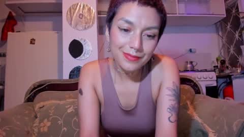 Snapshot of gh___ chatting on January 25, 2:04 am Grisel 3 online show from January 25, 2:04 am