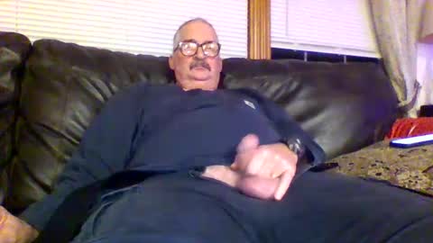 Snapshot of ghost2534 chatting on December 22, 7:11 am ghost2534 online show from December 22, 7:11 am