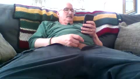 Snapshot of ghost2534 chatting on March 6, 8:27 pm ghost2534 online show from March 6, 8:27 pm