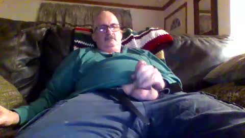 Snapshot of ghost2534 chatting on February 27, 4:57 am ghost2534 online show from February 27, 4:57 am