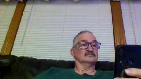 Snapshot of ghost2534 chatting on January 19, 11:00 pm ghost2534 online show from January 19, 11:00 pm