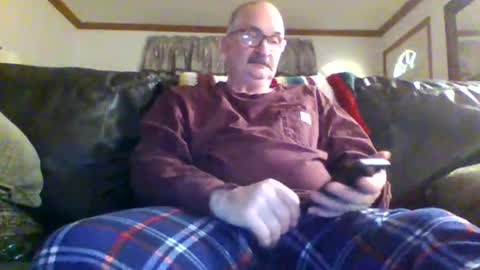 Snapshot of ghost2534 chatting on February 24, 1:24 am ghost2534 online show from February 24, 1:24 am