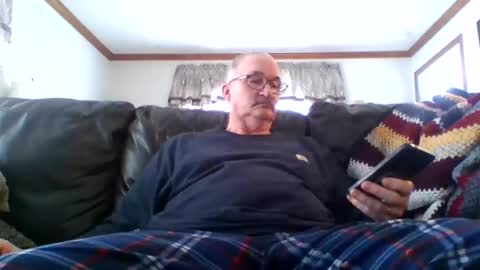 Snapshot of ghost2534 chatting on February 19, 2:11 pm ghost2534 online show from February 19, 2:11 pm