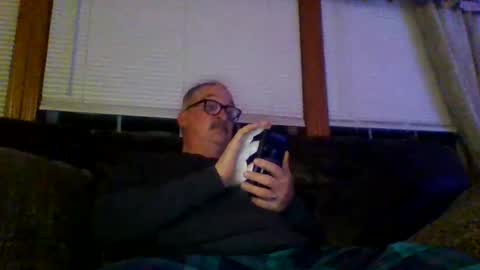 Snapshot of ghost2534 chatting on January 10, 2:35 am ghost2534 online show from January 10, 2:35 am