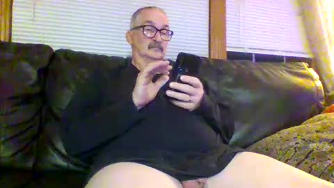 Snapshot of ghost2534 chatting on December 29, 11:50 am ghost2534 online show from December 29, 11:50 am