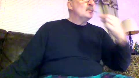 Snapshot of ghost2534 chatting on January 24, 6:46 am ghost2534 online show from January 24, 6:46 am