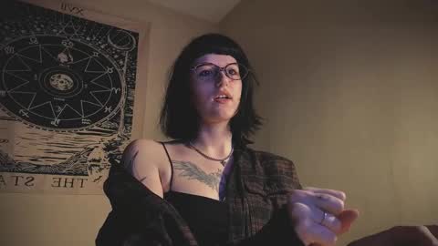 its bella online show from January 14, 4:15 pm