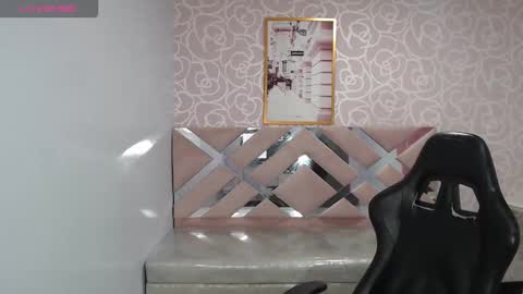 gia_ch online show from September 26, 11:07 am