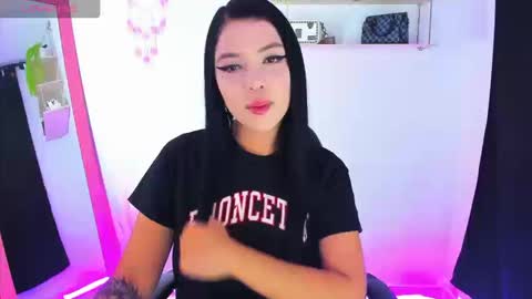 Snapshot of gia_contii chatting on September 16, 11:30 pm giaaaa online show from September 16, 11:30 pm