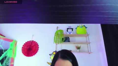 giaaaa   online show from October 21, 12:05 am