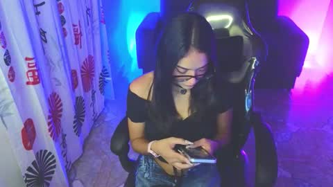 gia_flame_ online show from September 30, 3:17 am