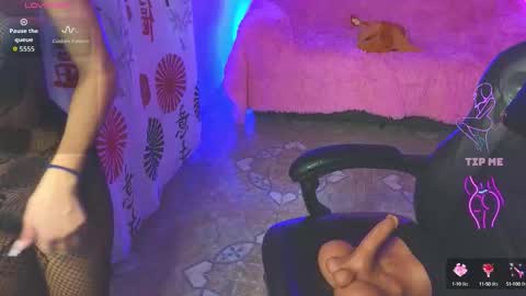 gia_flame_ online show from October 4, 3:37 am