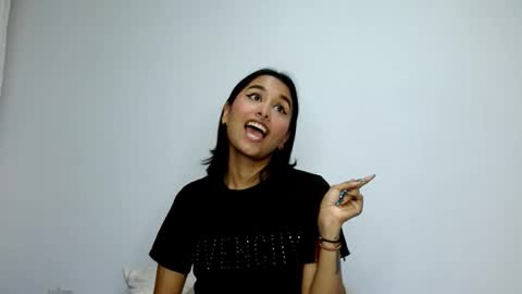 Gia Lee online show from October 3, 3:26 am