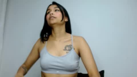 Gia Lee online show from September 24, 6:31 am