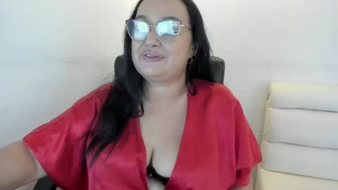Snapshot of gia_nahomi chatting on January 17, 3:12 am nahomi online show from January 17, 3:12 am