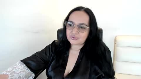 Snapshot of gia_nahomi chatting on January 13, 3:34 am nahomi online show from January 13, 3:34 am