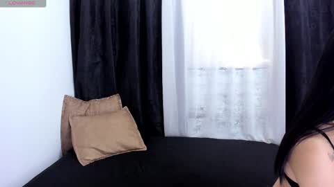 Snapshot of gia_vidal chatting on February 12, 6:30 pm Giada----------------------------- 12pm to 6pm COL online show from February 12, 6:30 pm