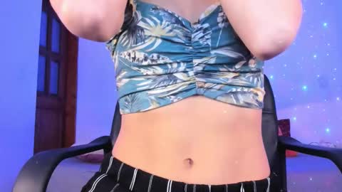 Snapshot of gia_white01 chatting on September 21, 7:12 am GIA WHITE Independet online show from September 21, 7:12 am