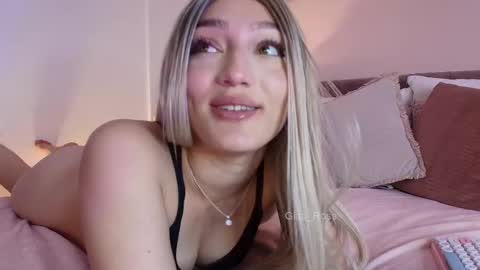 Gia online show from February 17, 2:38 pm