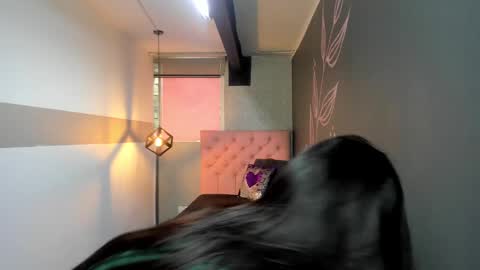 Snapshot of giafox_ chatting on February 26, 12:16 pm G I A FOX online show from February 26, 12:16 pm