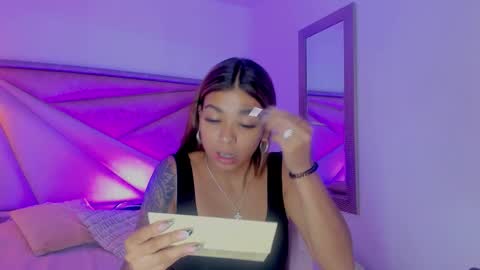 Gia  online show from March 3, 6:37 pm