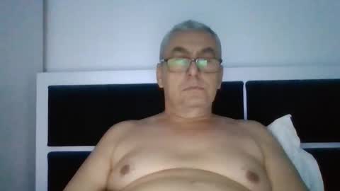 gigi1970 online show from November 1, 2:27 pm