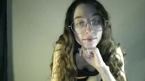 Gigi online show from December 25, 3:17 pm