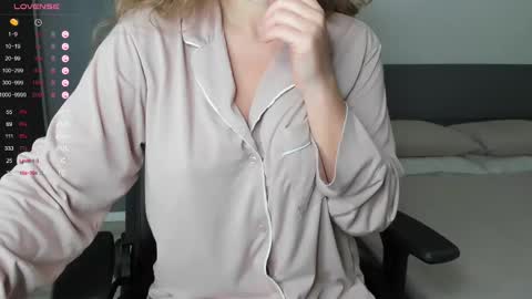 Snapshot of gigihadd chatting on February 26, 3:54 pm gigihadd online show from February 26, 3:54 pm