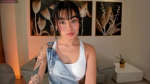 Snapshot of gigilee_ chatting on December 31, 11:42 am GIGI online show from December 31, 11:42 am