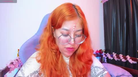 gigimooon online show from February 25, 2:15 am