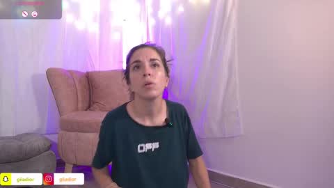 Snapshot of giiadior1 chatting on October 16, 3:28 am GiiaDior online show from October 16, 3:28 am