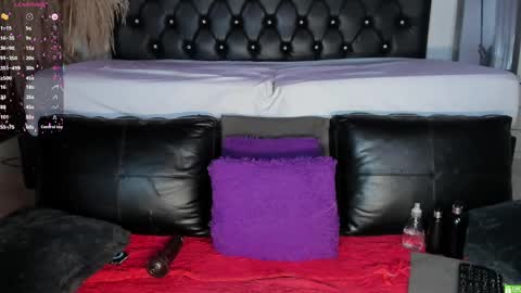 Snapshot of giiny_ chatting on September 18, 2:15 am pamela online show from September 18, 2:15 am